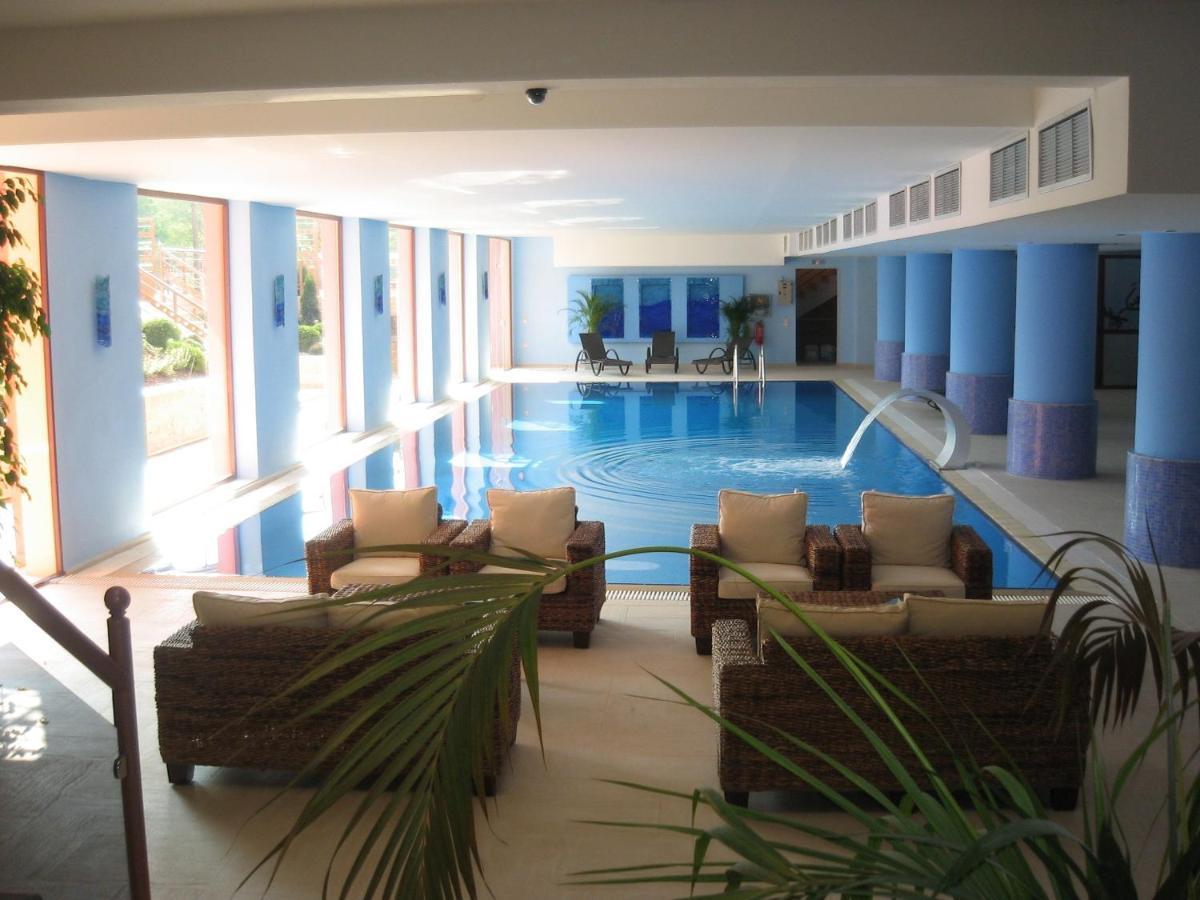 4 Epoxes Hotel Spa Като-Лутракі Екстер'єр фото